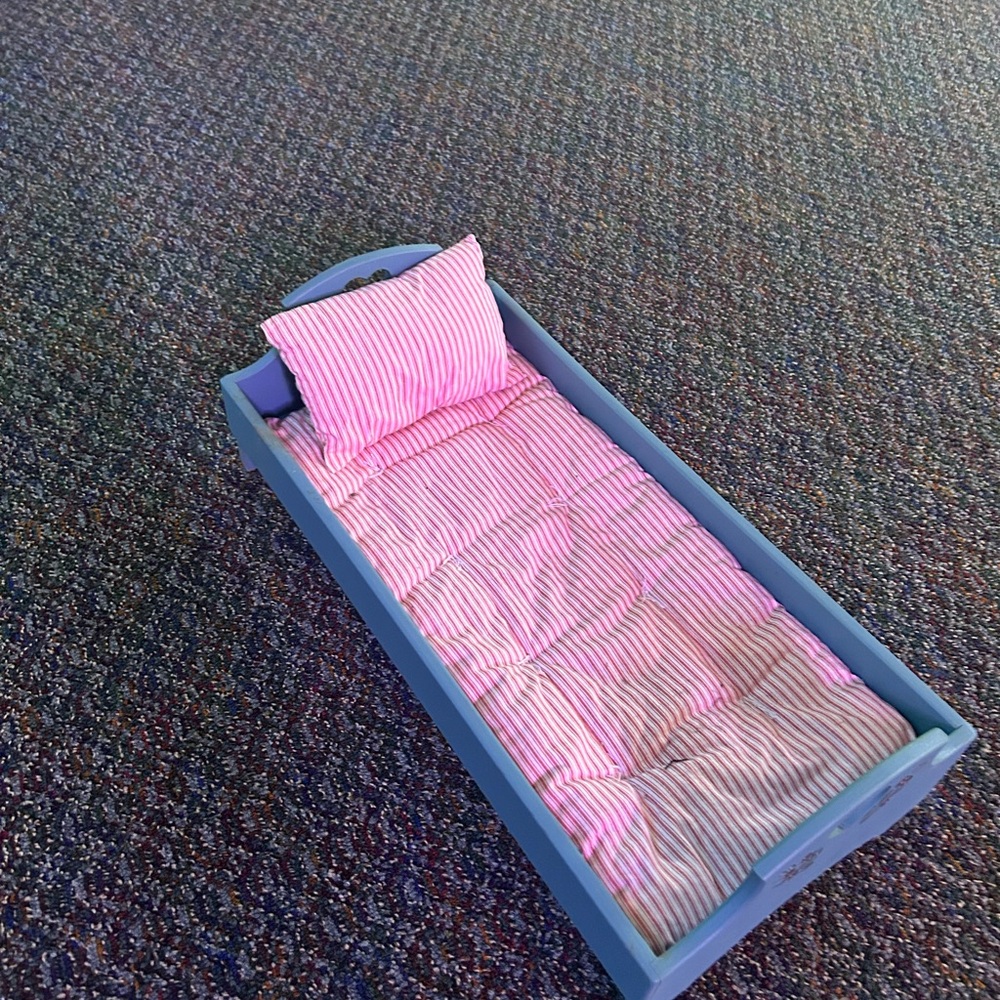 American girl doll bed Kirsten Pleasant Company